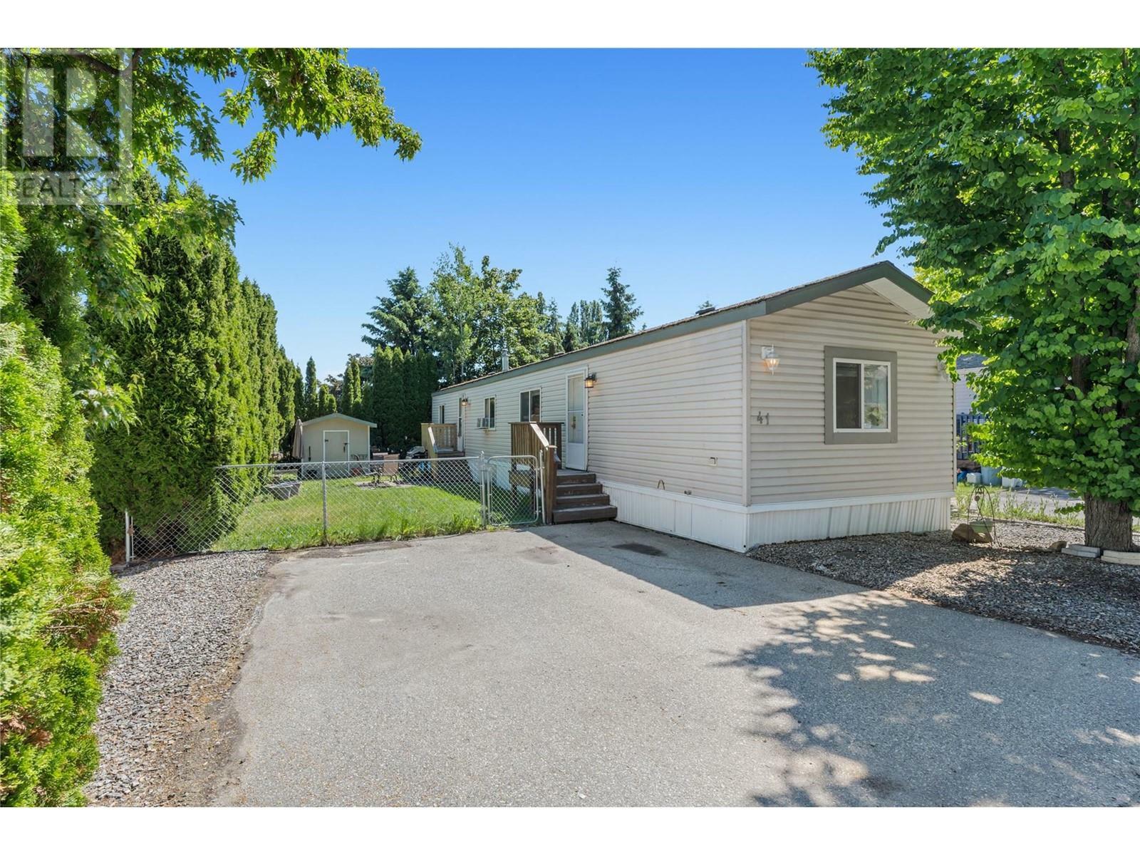 1525 Westside Road 41  Westbank BC V1Z 3Y3 photo