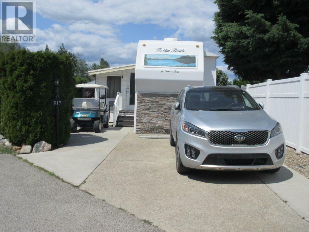 415 Commonwealth Road 617  Kelowna BC V4V 1P4 photo