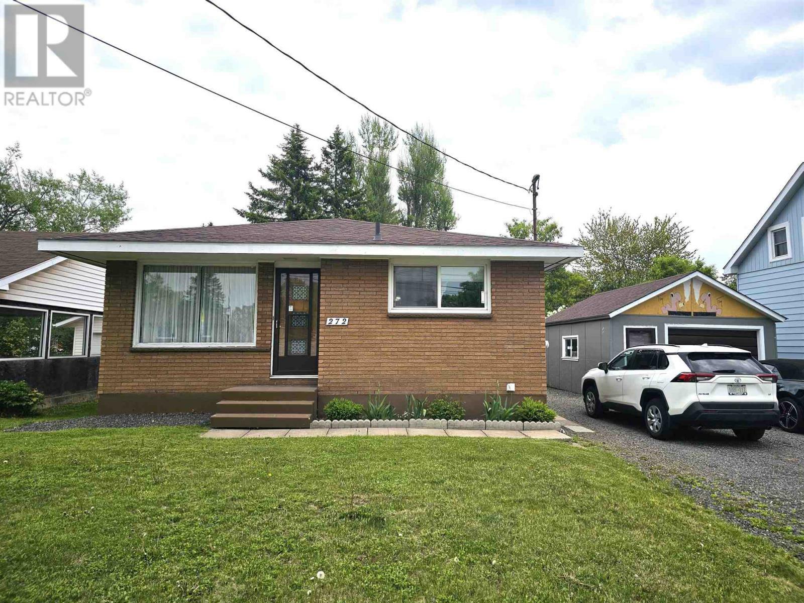 Property Photo:  272 Laurier Ave  ON P6C 5J2 