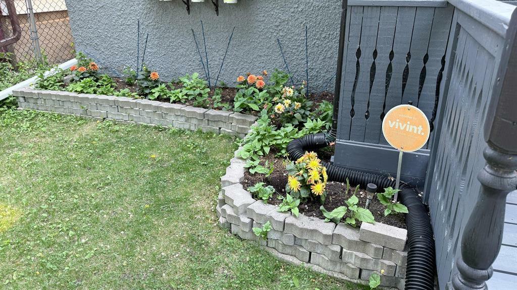 Property Photo: 235 Roseberry Street MB R3J 1T3