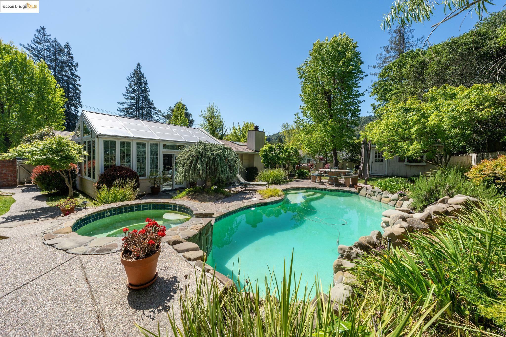 Property Photo:  14 El Camino Moraga  CA 94563 
