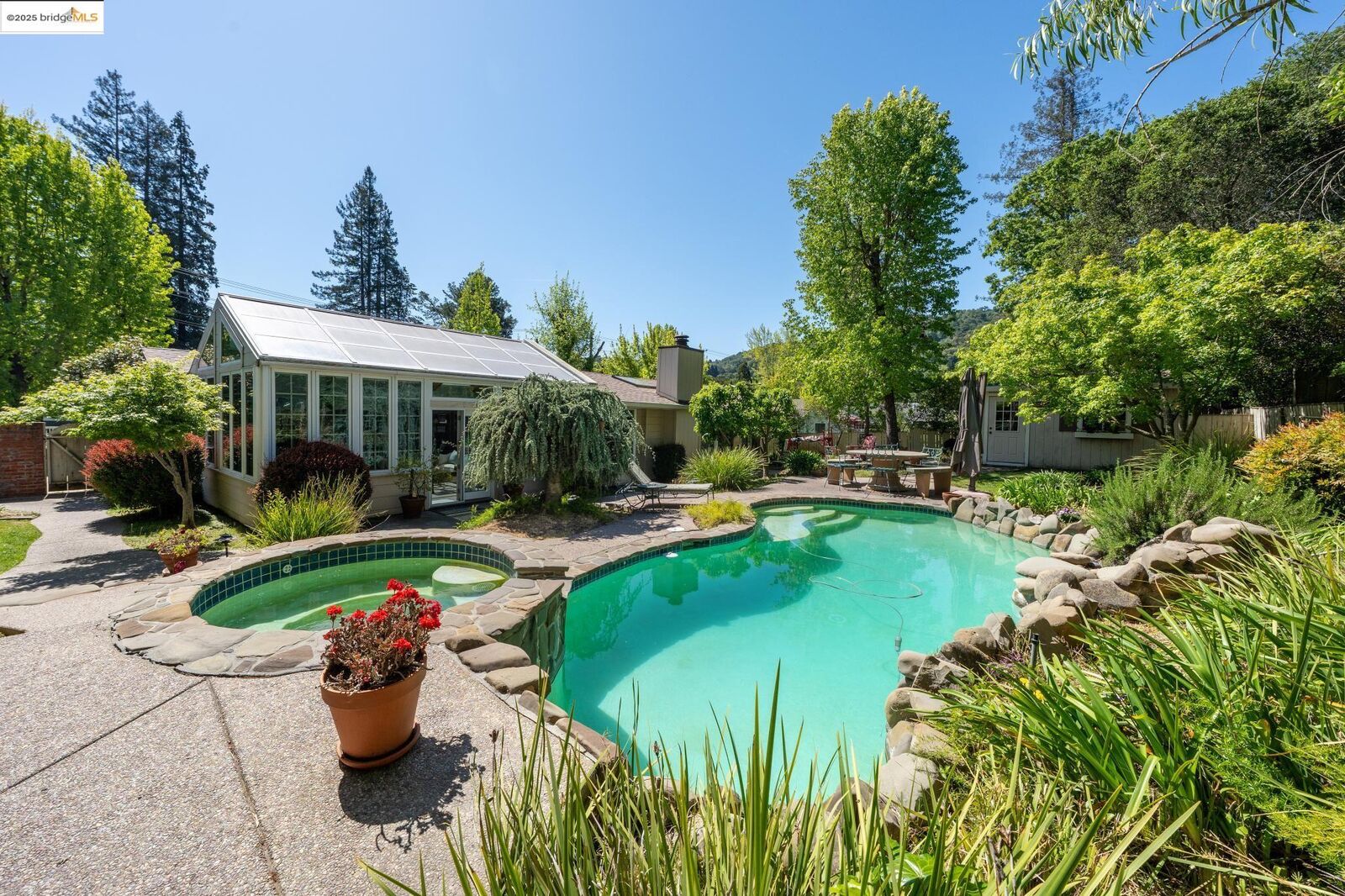 Property Photo:  14 El Camino Moraga  CA 94563 