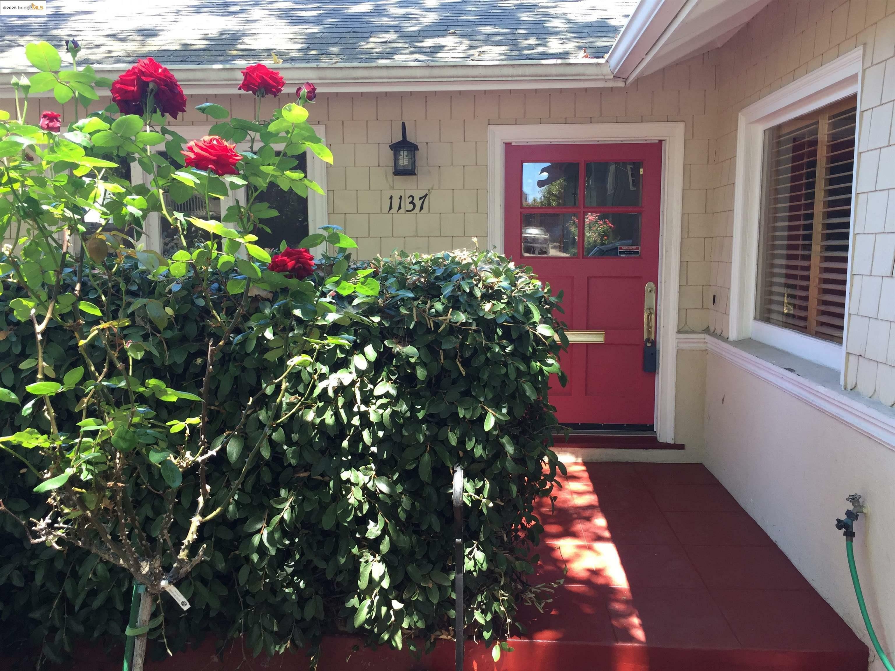 Property Photo: 1137 Oakland Avenue CA 94611