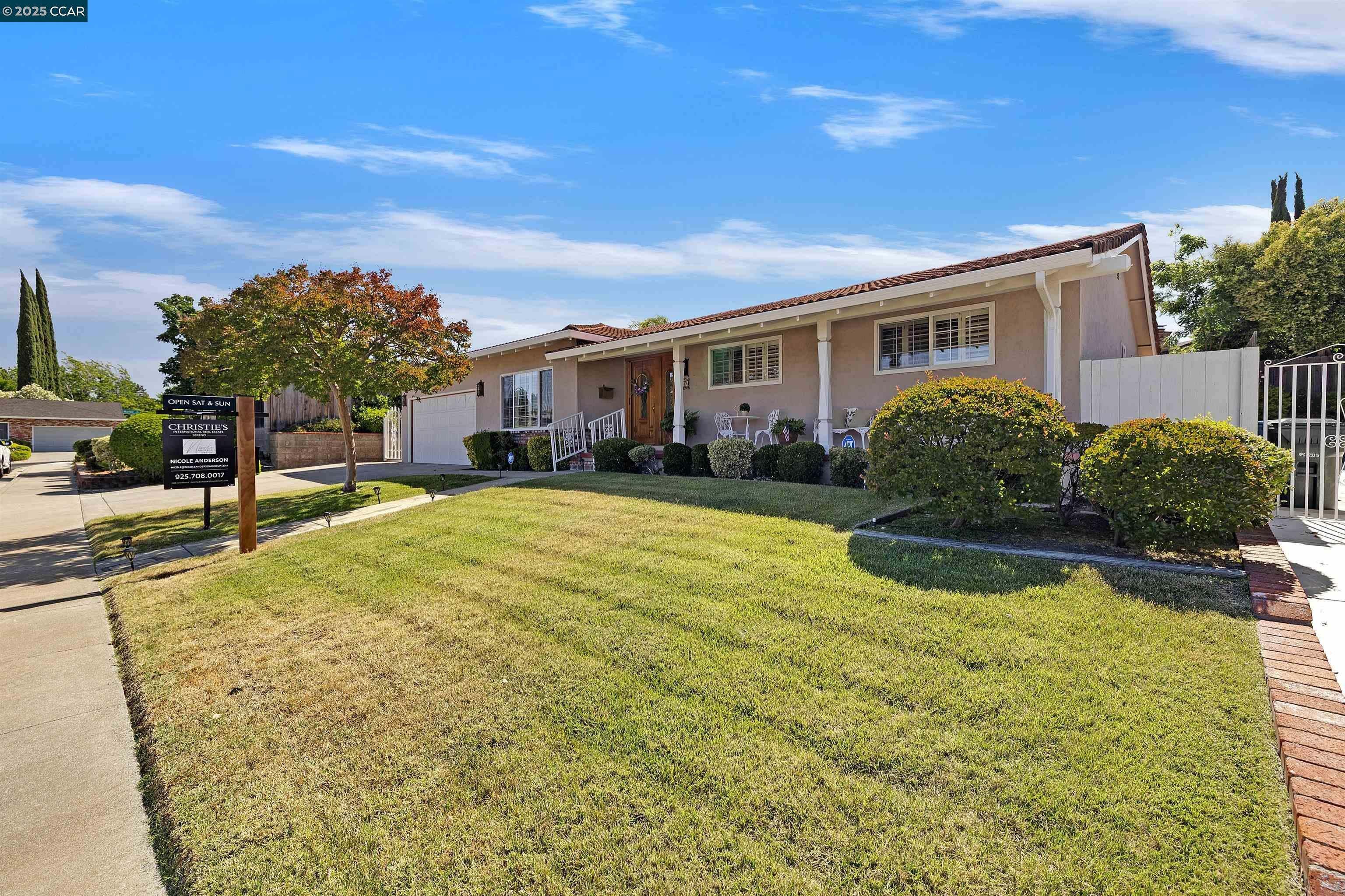 Property Photo: 3936 Pebble Dr CA 94509