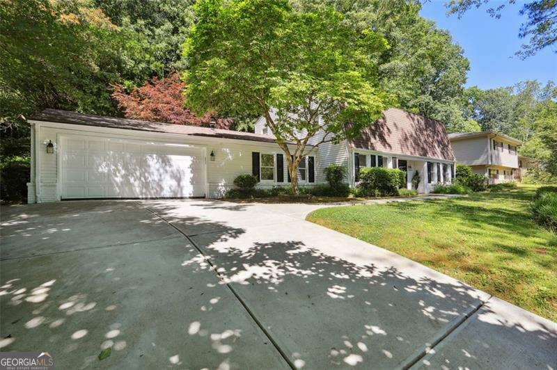Property Photo: 4234 Long Branch Court GA 30319