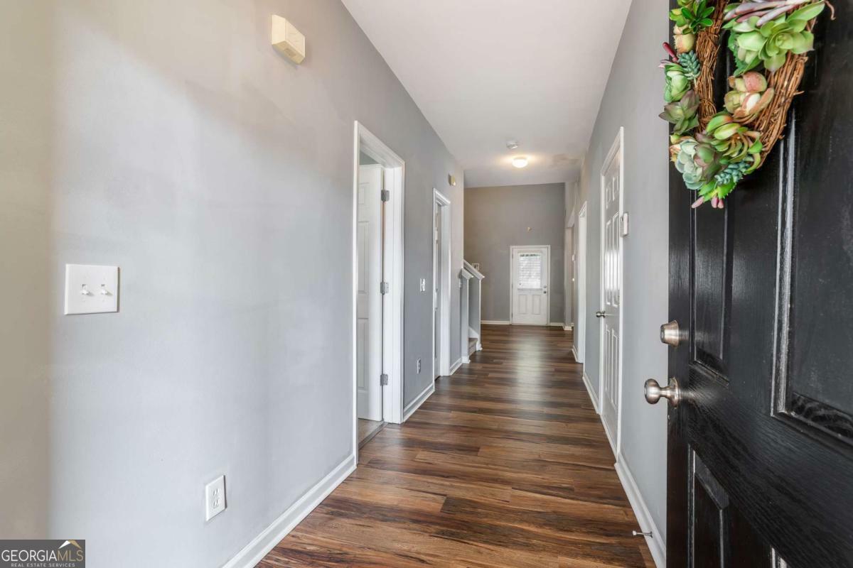 Property Photo: 208 Oconee Way GA 30114