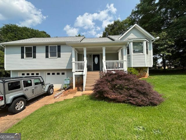 Property Photo: 403 Hickory Walk GA 30188