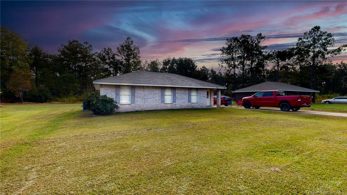 Property Photo:  1112 Pinder Lane  LA 70633 
