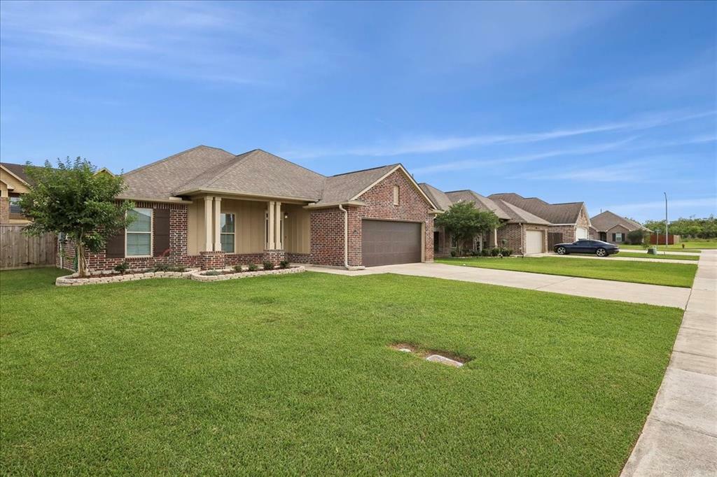 Property Photo: 4406 Sequoia TX 77630