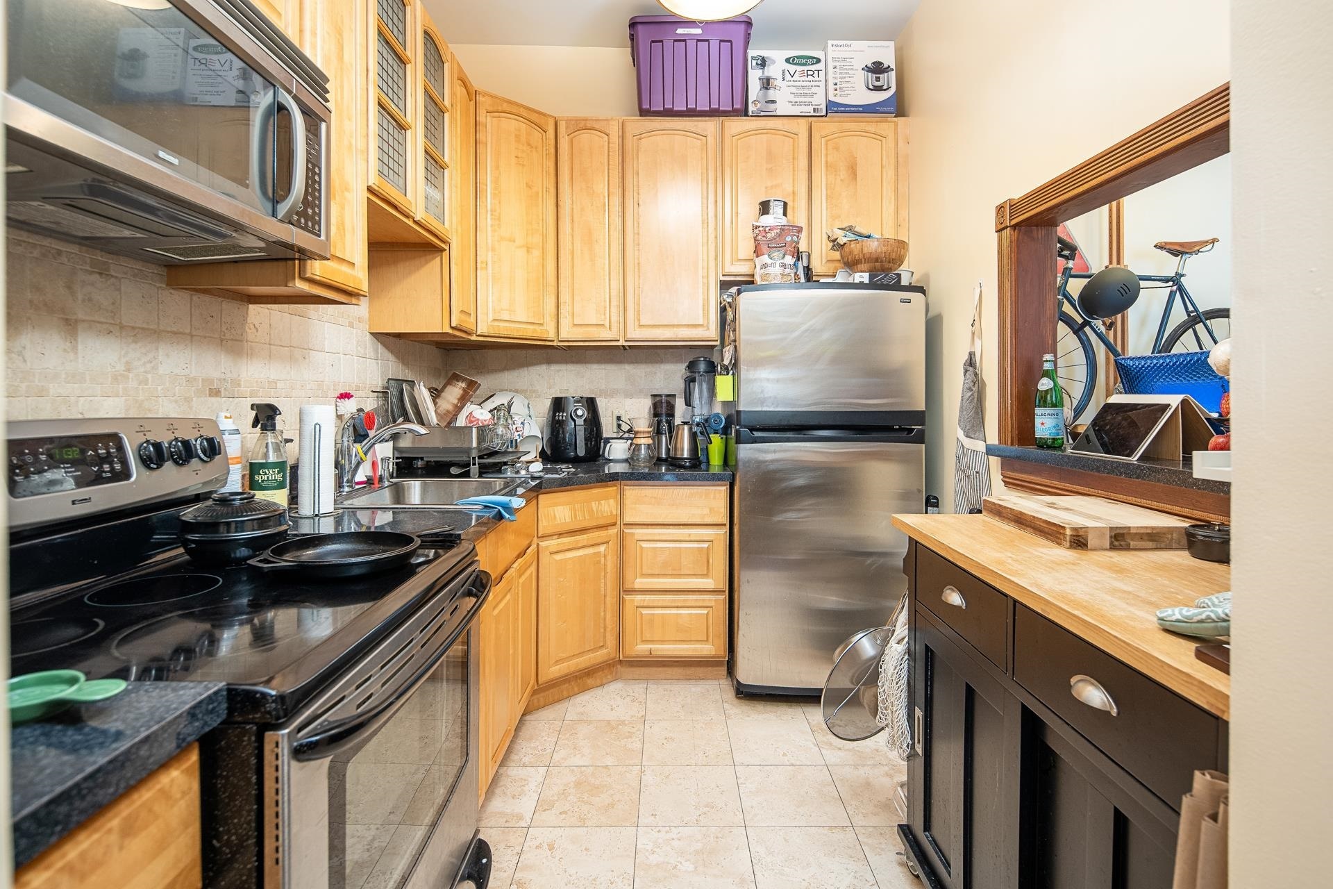 Property Photo: 264 9th St 1C NJ 07302
