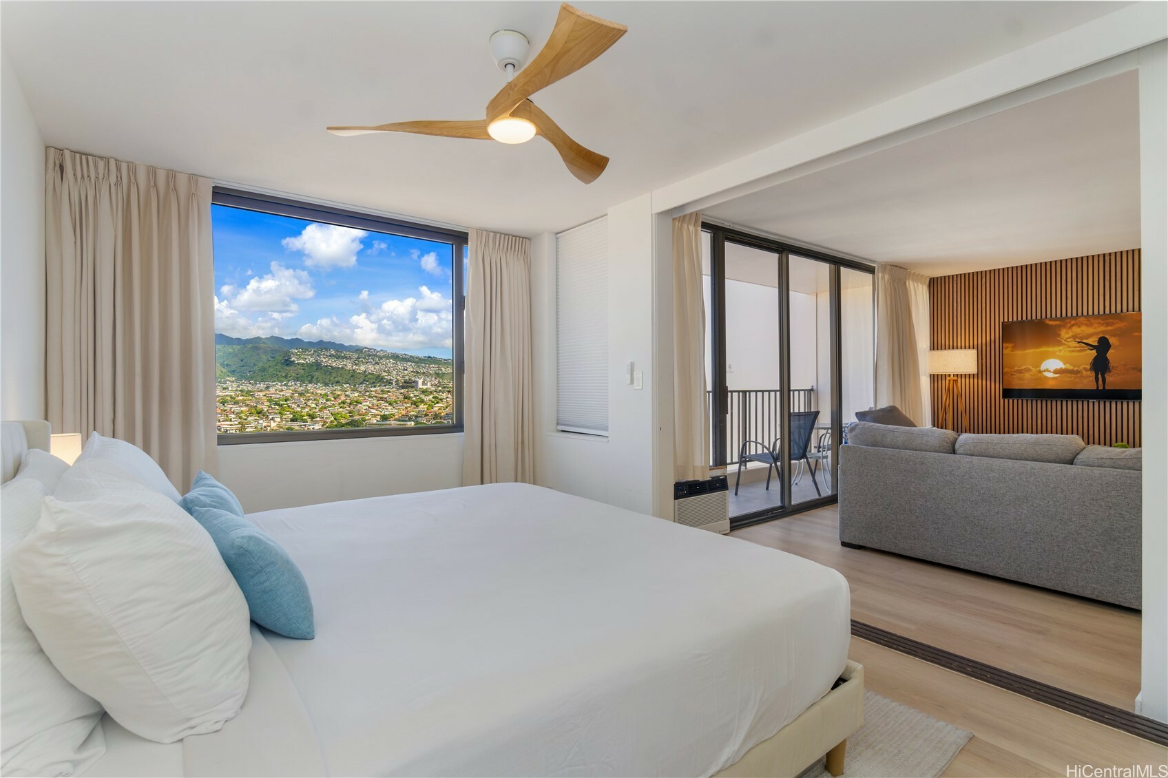 Property Photo:  201 Ohua Avenue 2601-2  HI 96815 