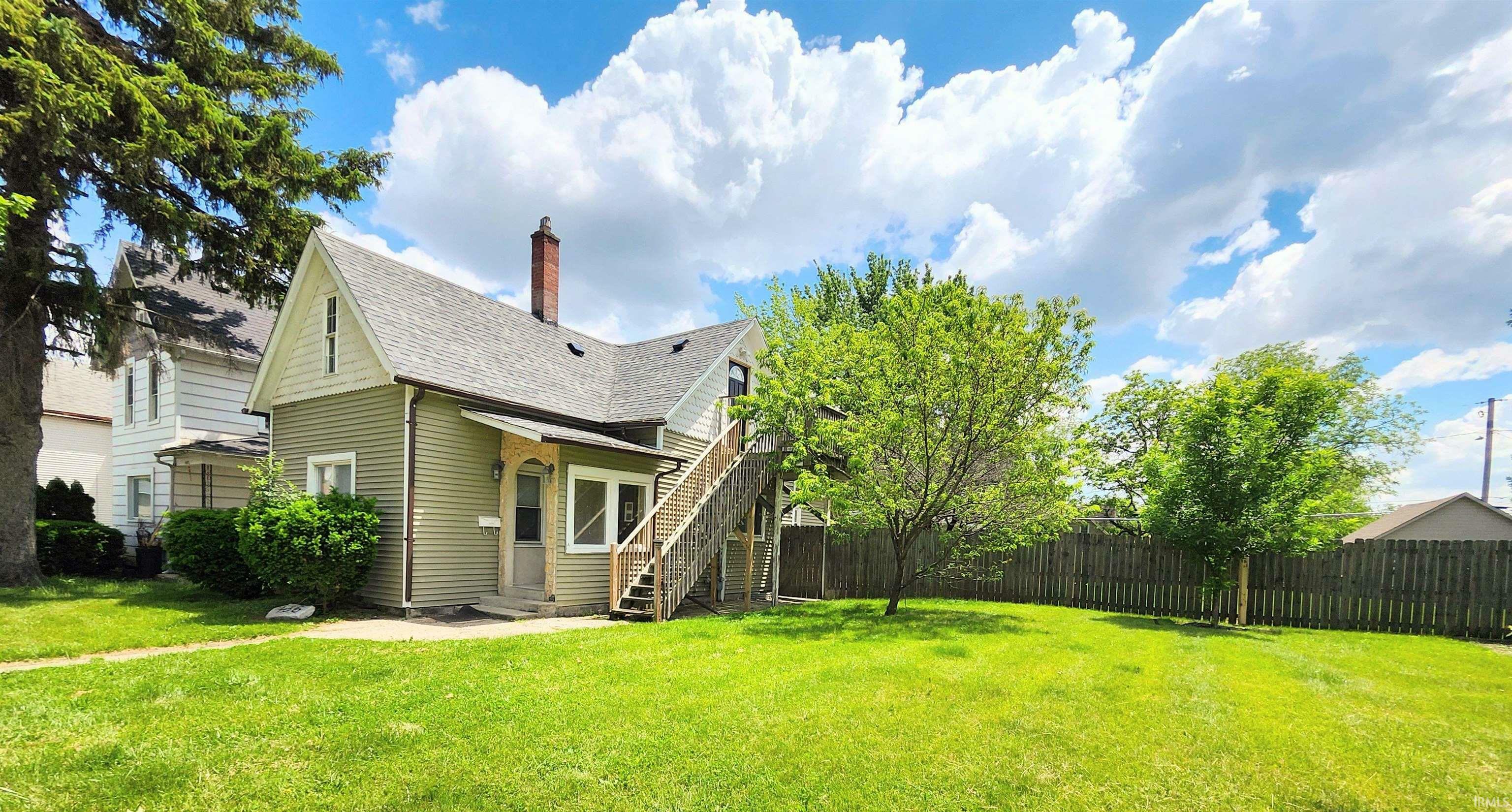Property Photo: 436 E Taber Street IN 46803-2498