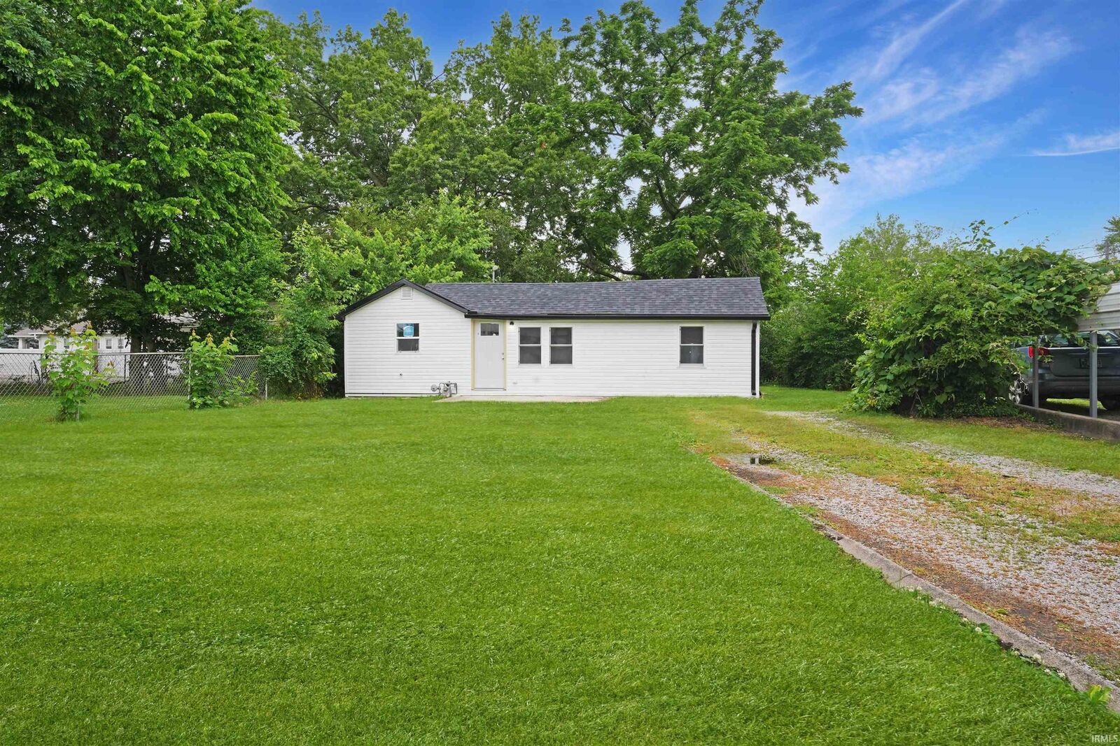 Property Photo:  2014 Ridgeway Avenue  IN 47714 