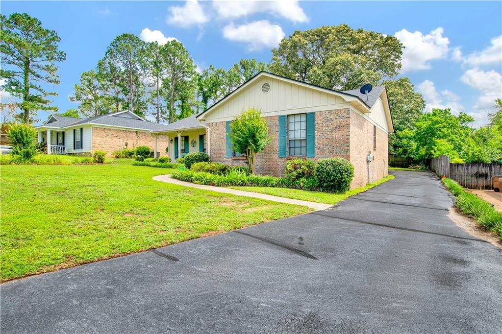 Property Photo: 6517 Stonemill Run AL 36695