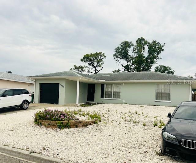 Property Photo: 8409 43rd Avenue W FL 34209
