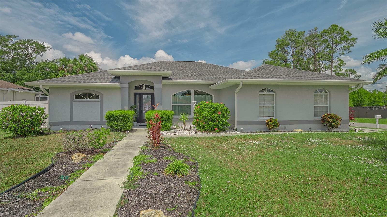 Property Photo: 4037 Wooley Avenue FL 34287