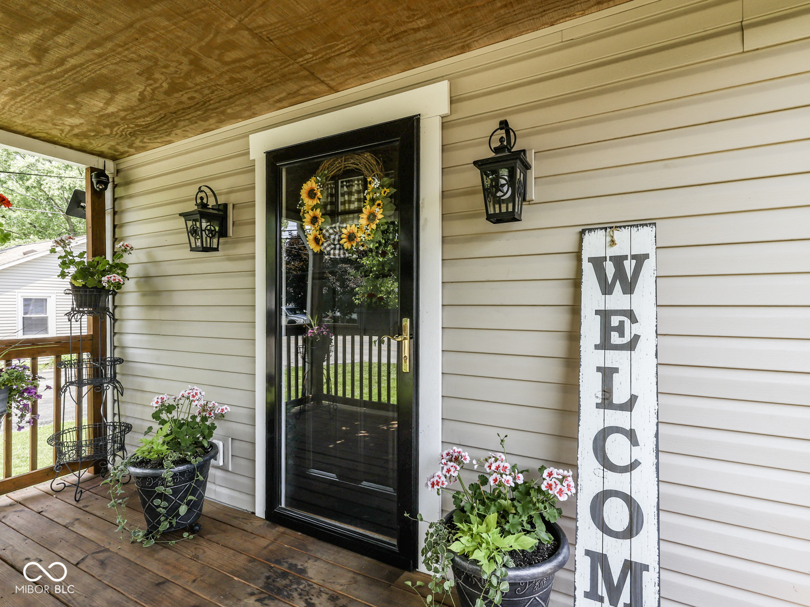 Property Photo: 730 N Forsythe Street IN 46131