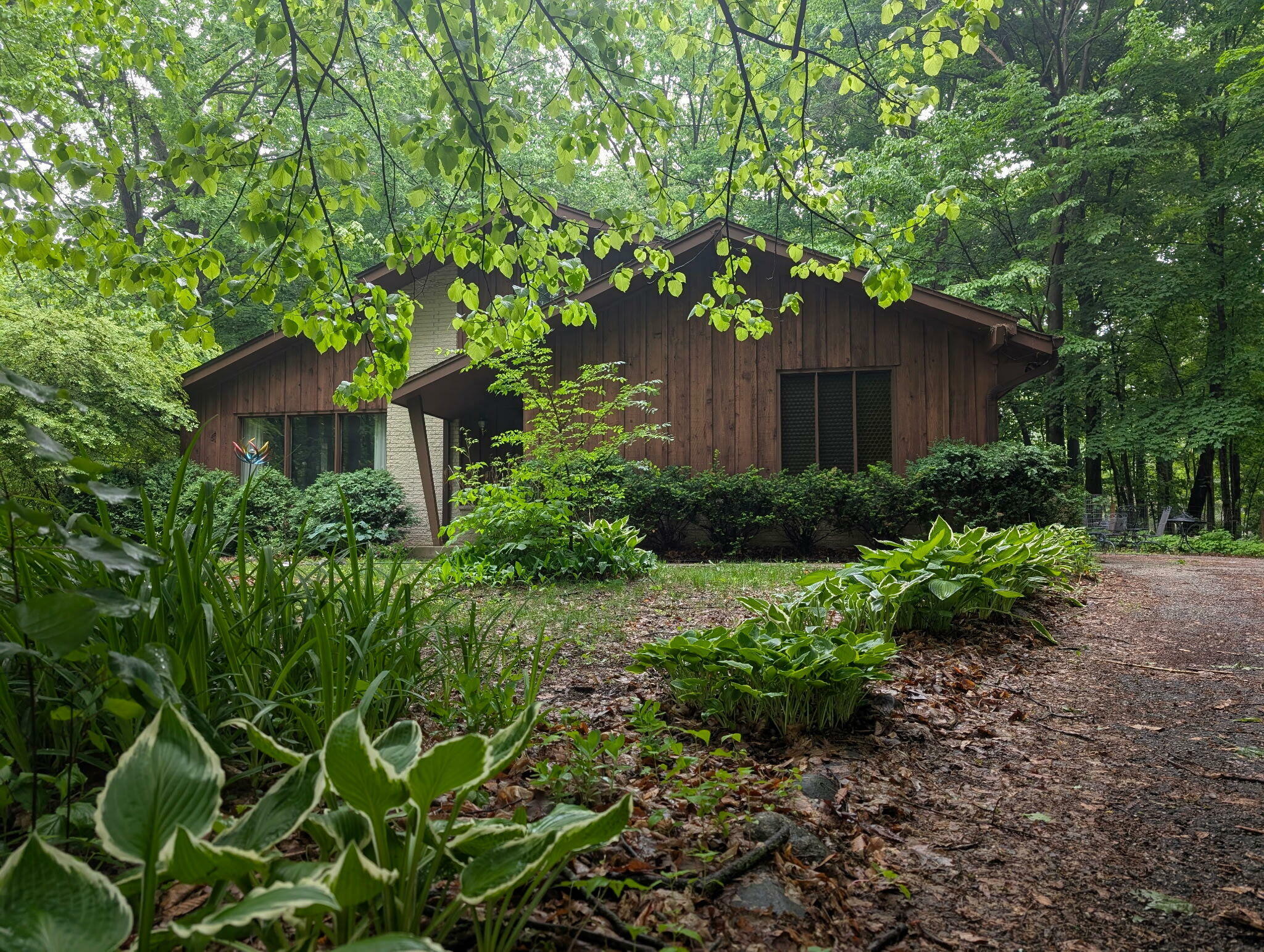 Property Photo: W209n13470 Robinhood Dr WI 53076