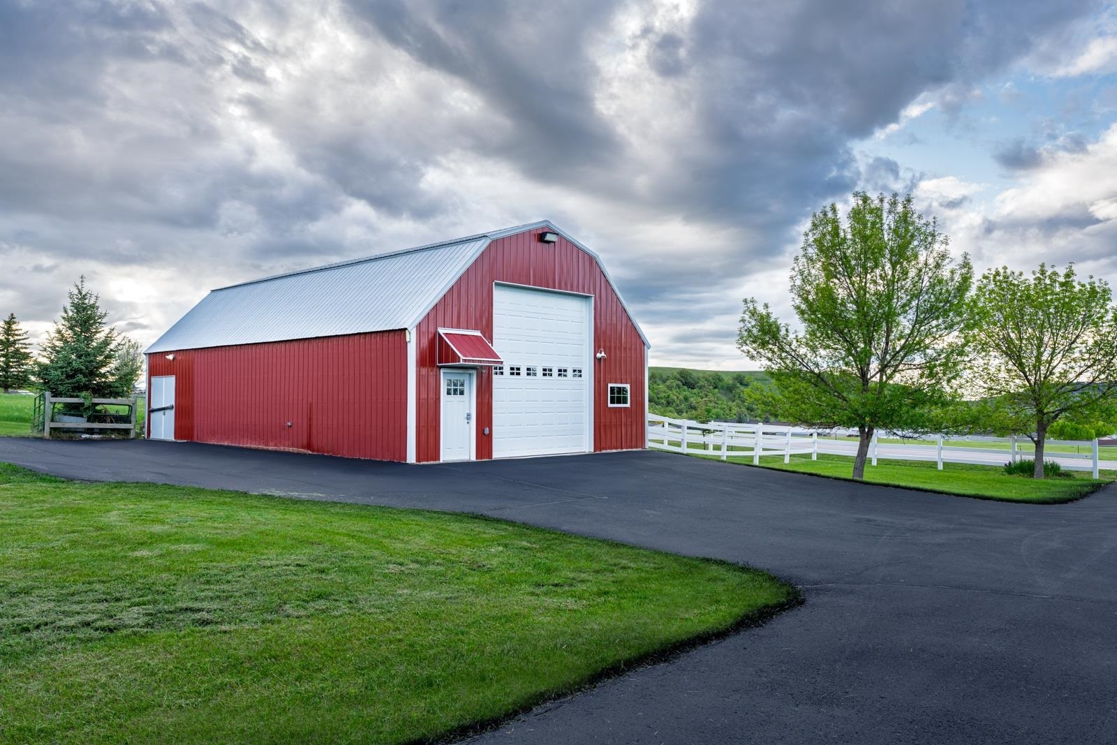 Property Photo: 1605 Arizona Avenue SD 57783
