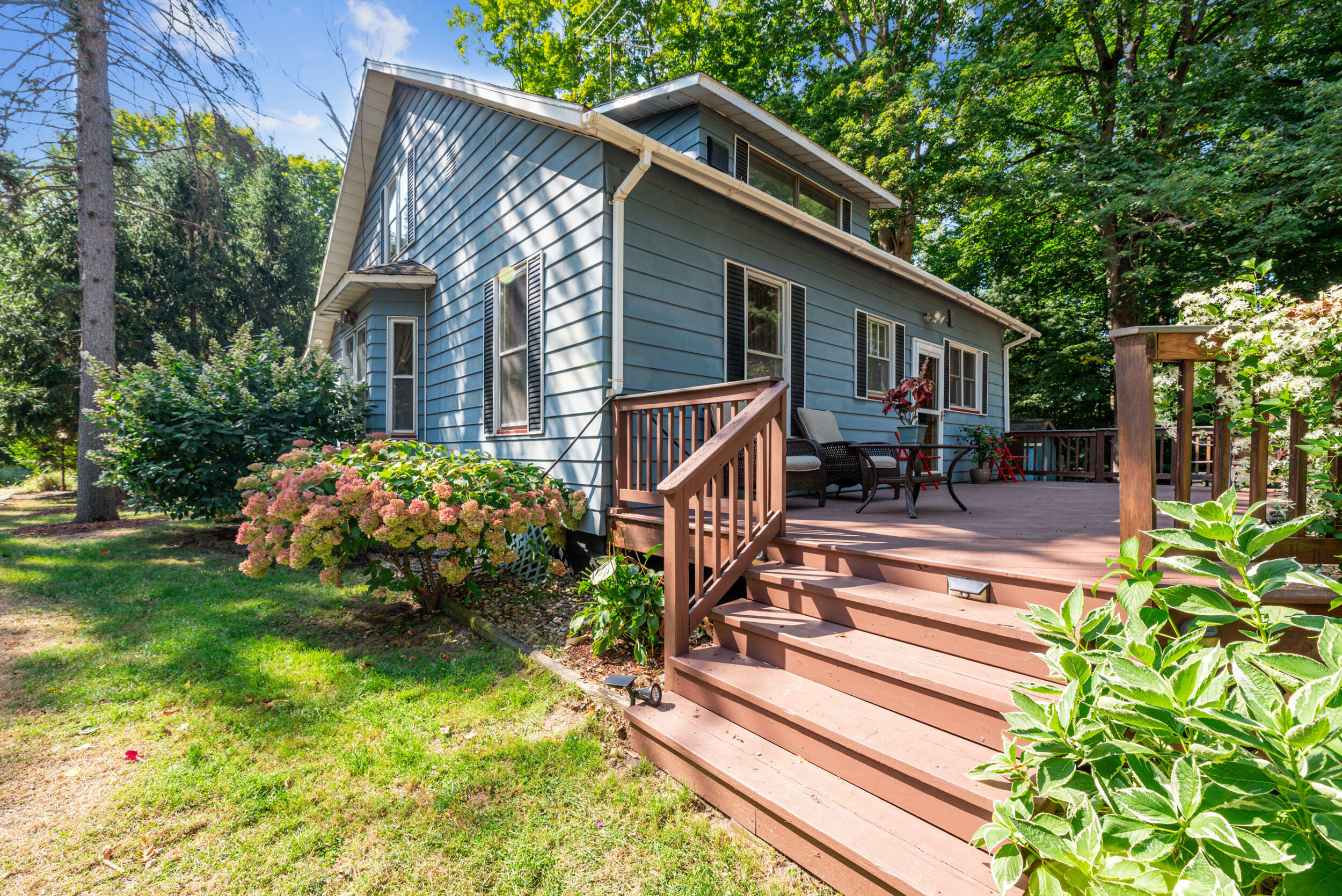Property Photo: 8661 Elm Valley Road MI 49129