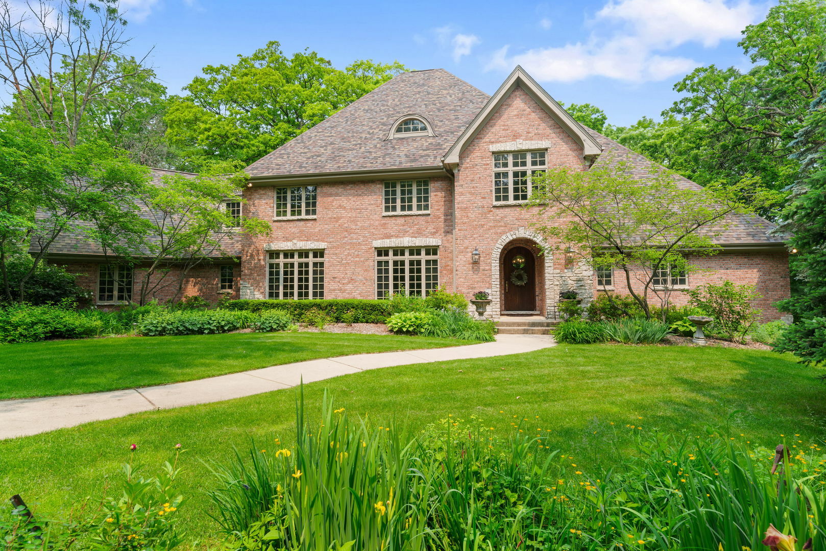Property Photo: 38W250 Burr Road Lane IL 60175