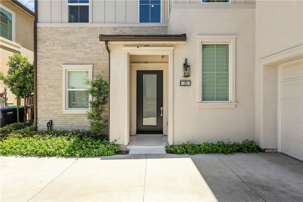 Property Photo:  230 Holliston  CA 92630 