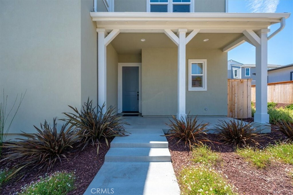 Property Photo:  176 Tango Way  CA 93401 