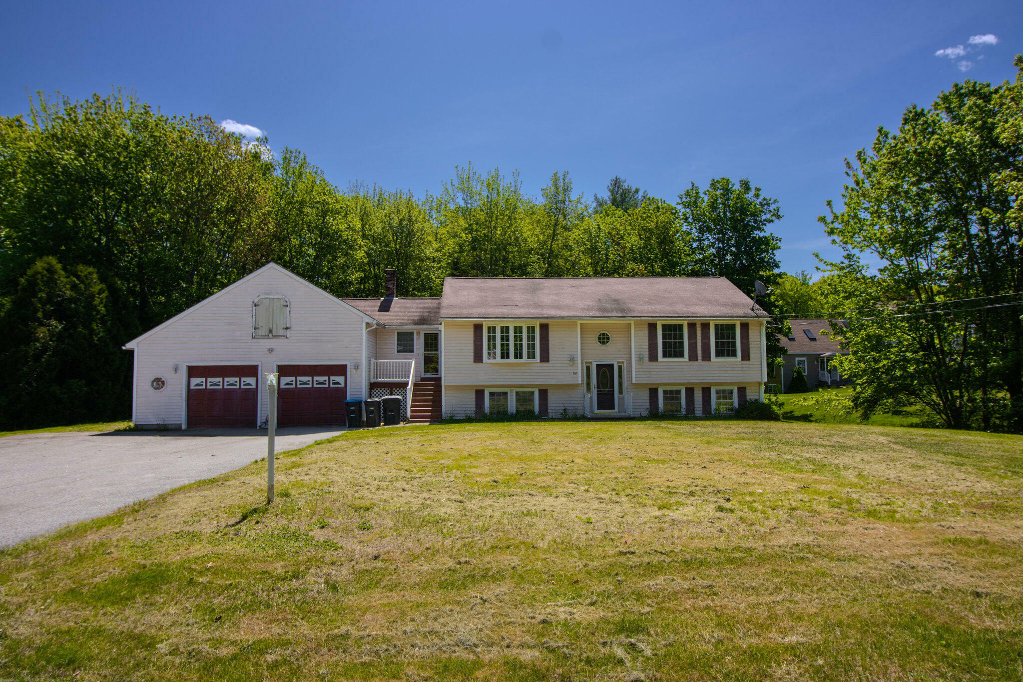 Property Photo: 261 Varney Mill Road ME 04062