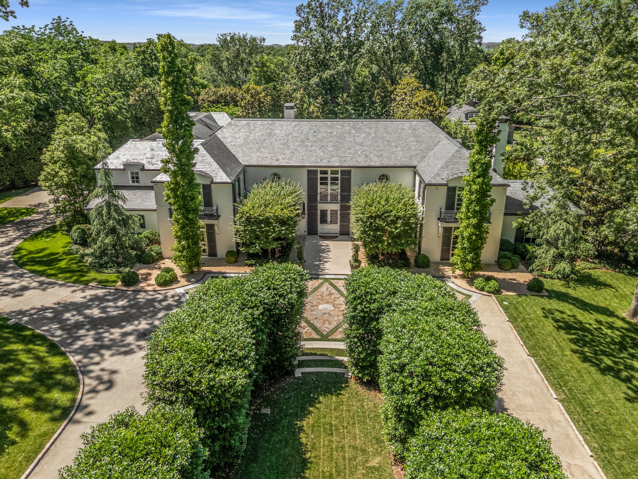 Property Photo: 4410 Truxton Pl TN 37205