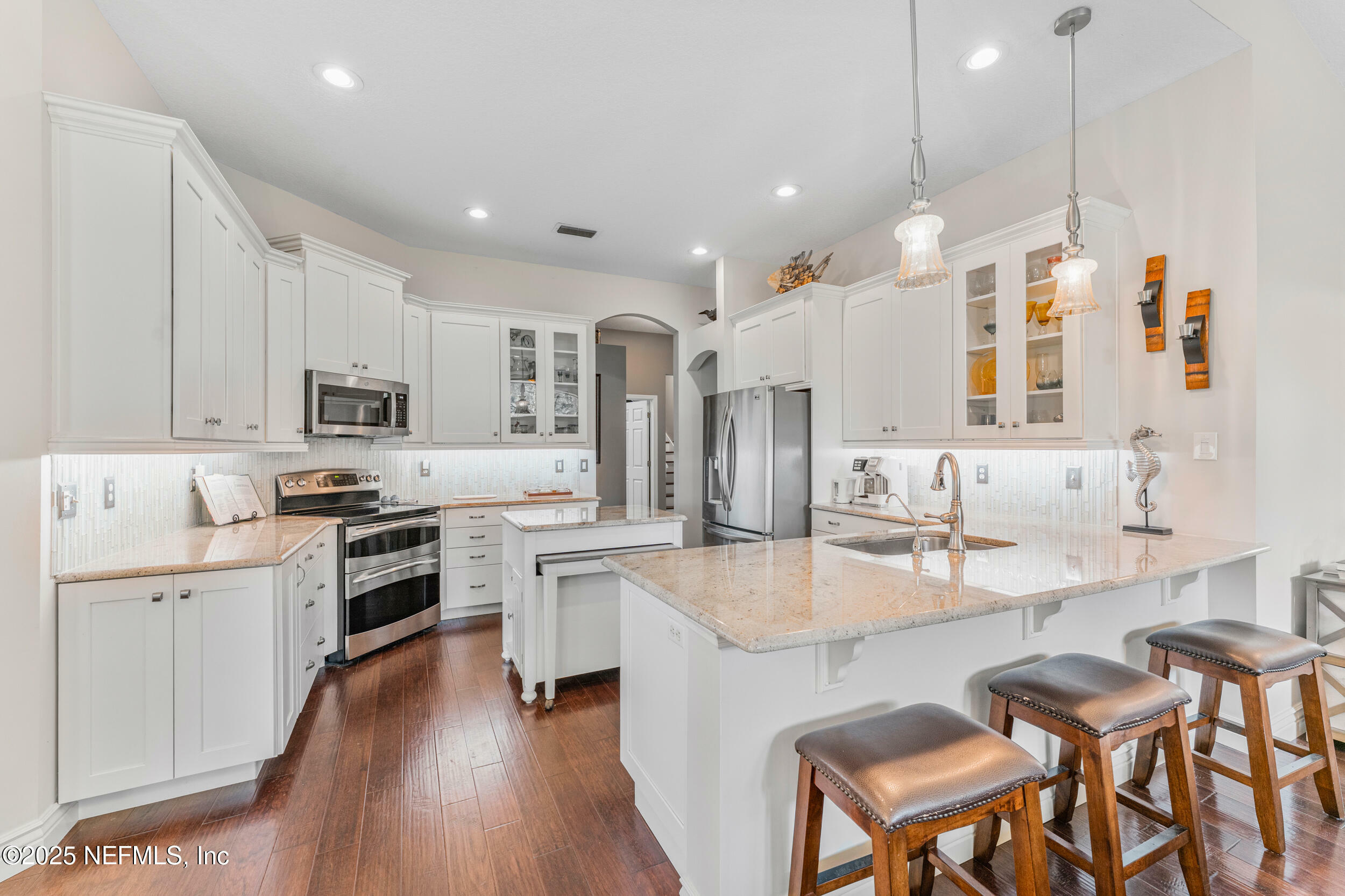 Property Photo:  1758 Country Walk Drive  FL 32003 