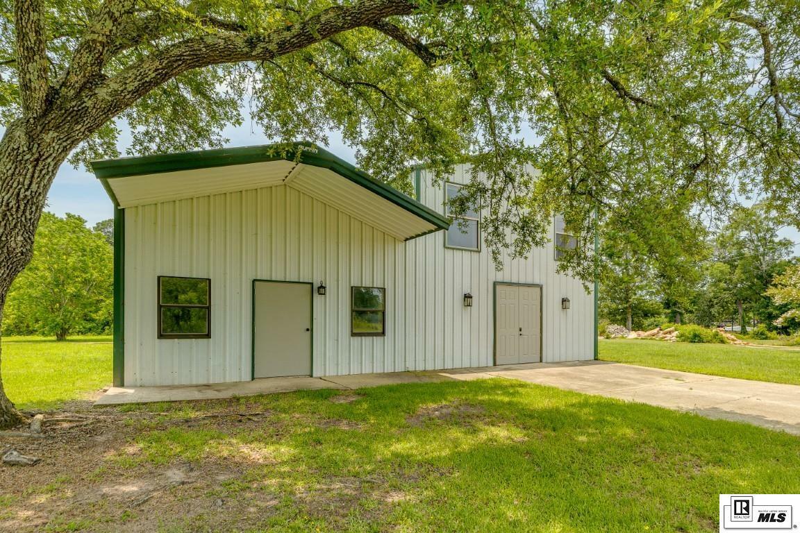 Property Photo: 2116 Bayou Darbonne Drive LA 71291
