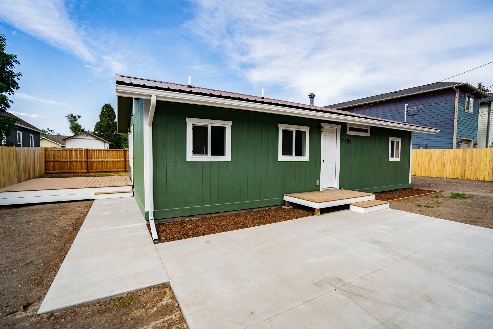 Property Photo: 2121 1/2 Kensington Avenue MT 59801