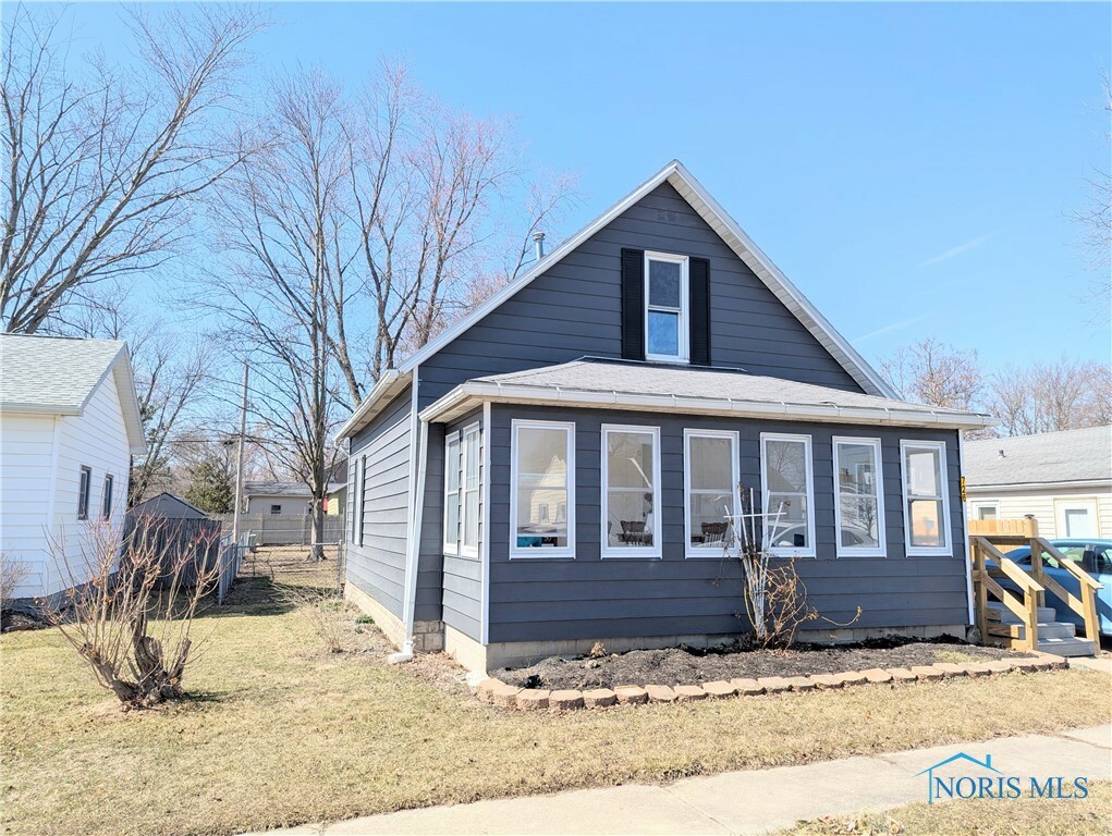 Property Photo: 726 S Lynn Street OH 43506