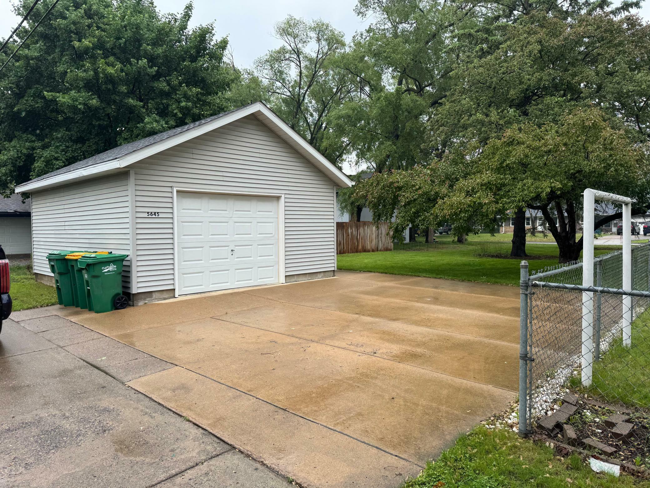 Property Photo: 5645 Fremont Avenue N MN 55430