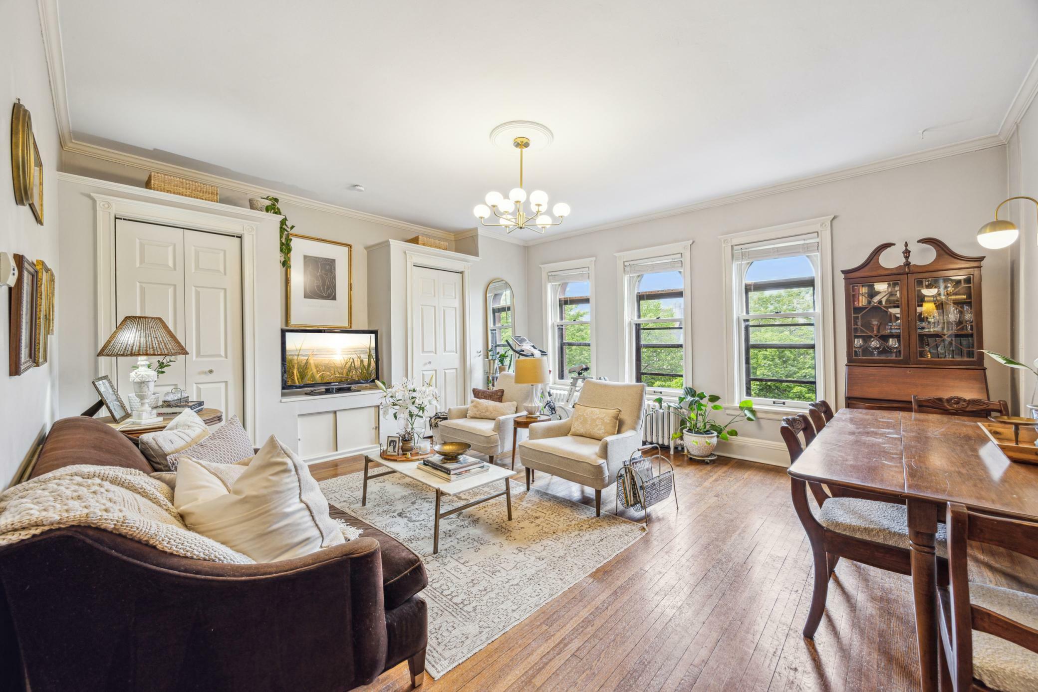 Property Photo: 602 Summit Avenue 3 MN 55102