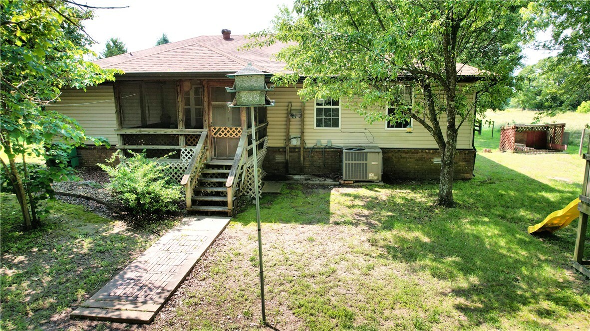 Property Photo: 15829 N Wimpy Jones Road AR 72732