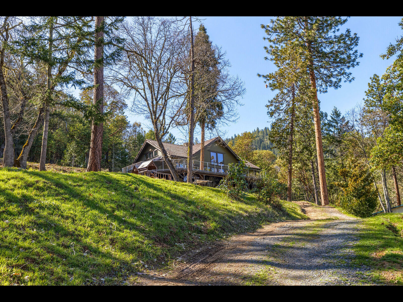 Property Photo: 1801 Wagon Trail Drive OR 97530