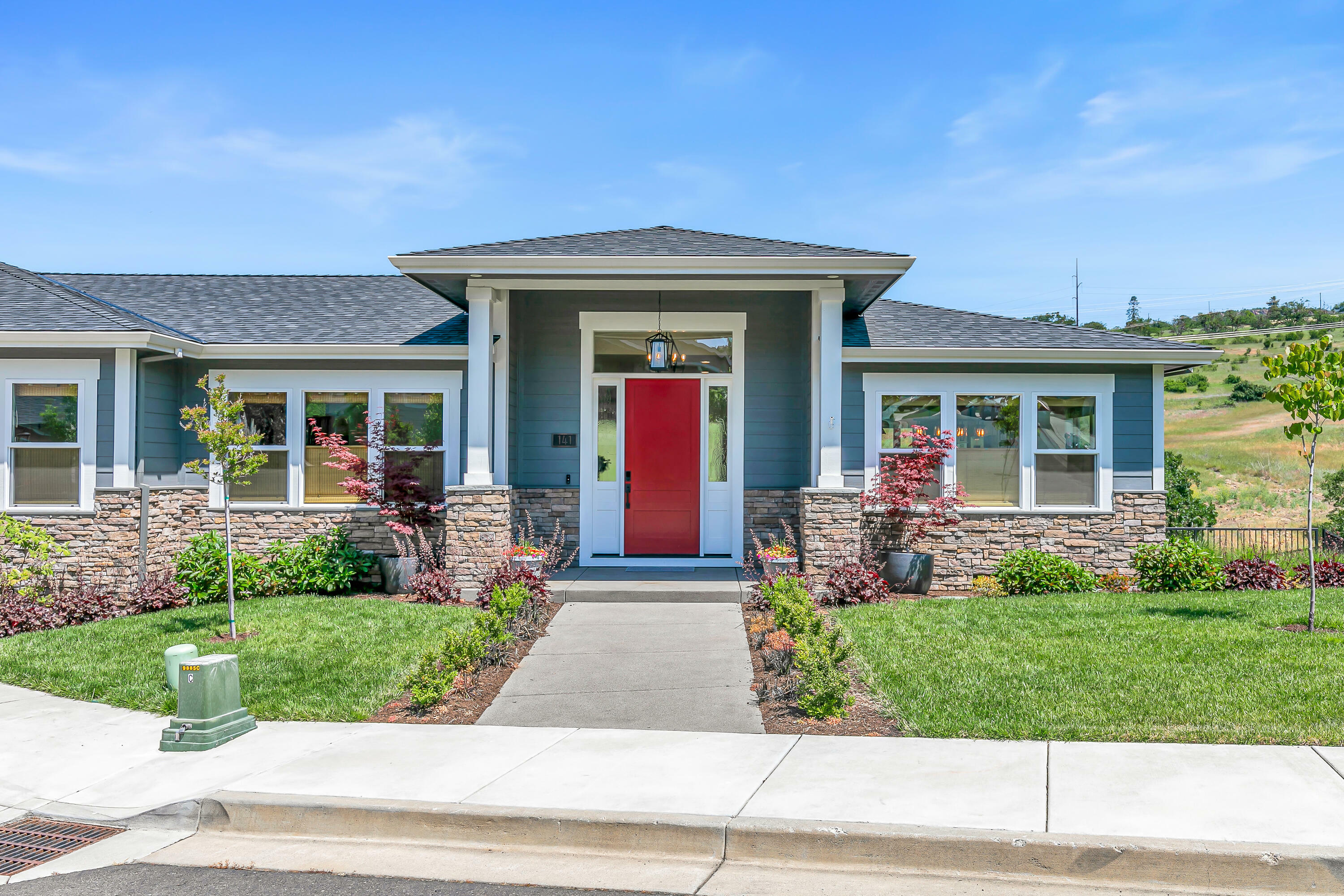 Property Photo: 141 Sorrento Lane OR 97504