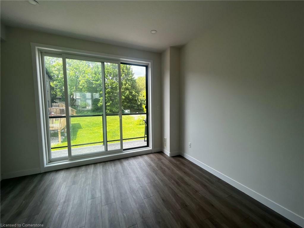 Property Photo: 650 Victoria Street S C ON N2H 5G1
