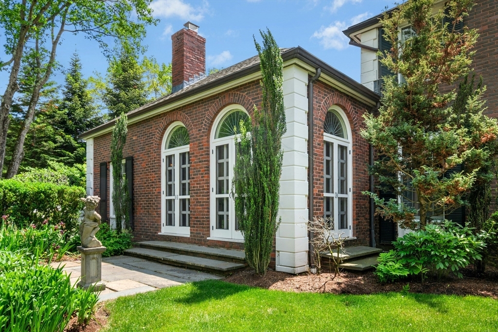 Property Photo:  11 Scotch Pine Cir  MA 02481 