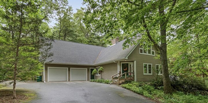 213 N Worcester St  Norton MA 02766 photo
