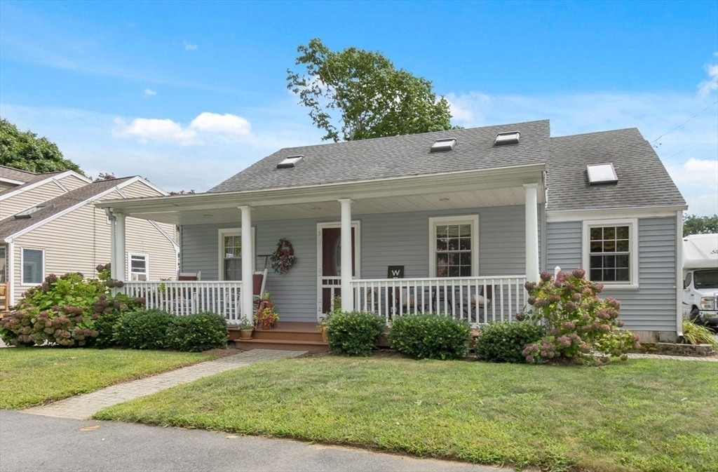 Property Photo:  9 S Shore Ave  MA 01960 