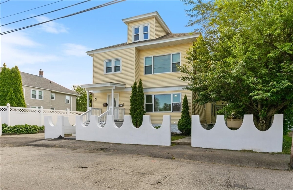 Property Photo:  39-41 Arlington St  MA 01844 