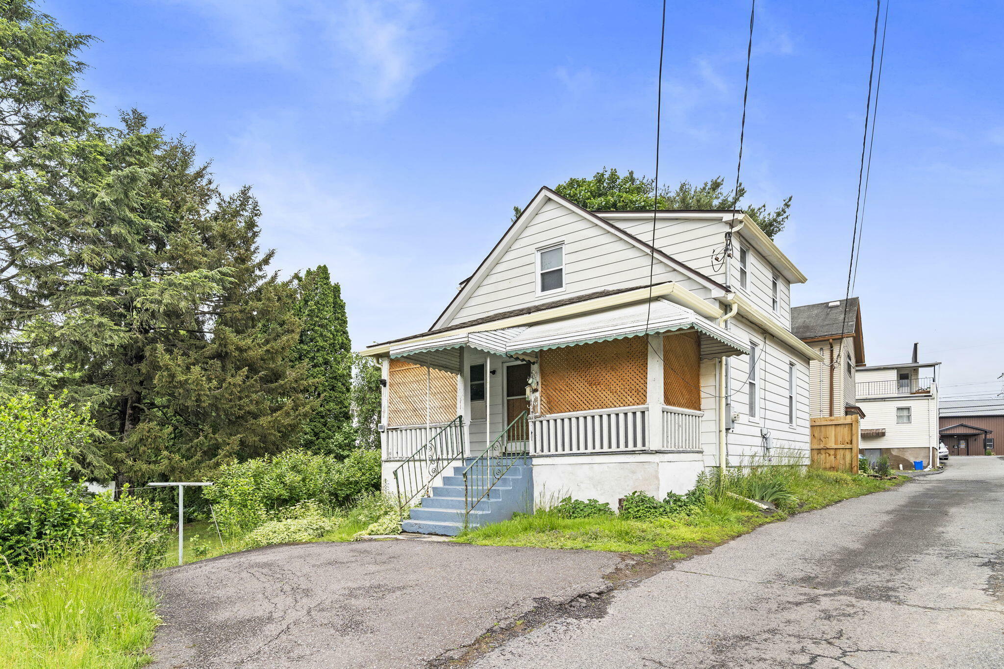 Property Photo:  104 Serling Street  PA 18641 