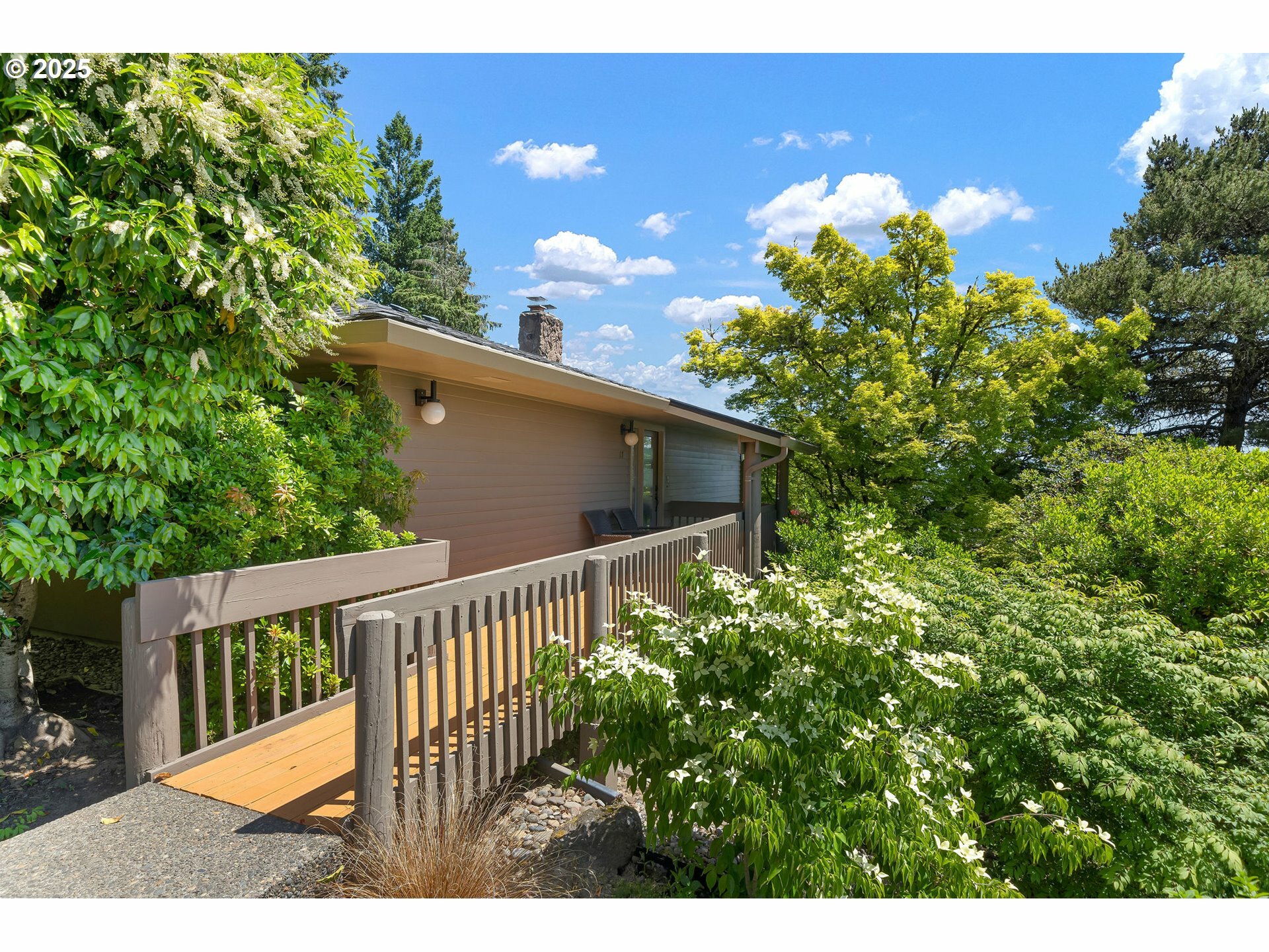 Property Photo:  67 Condolea Ter  OR 97035 