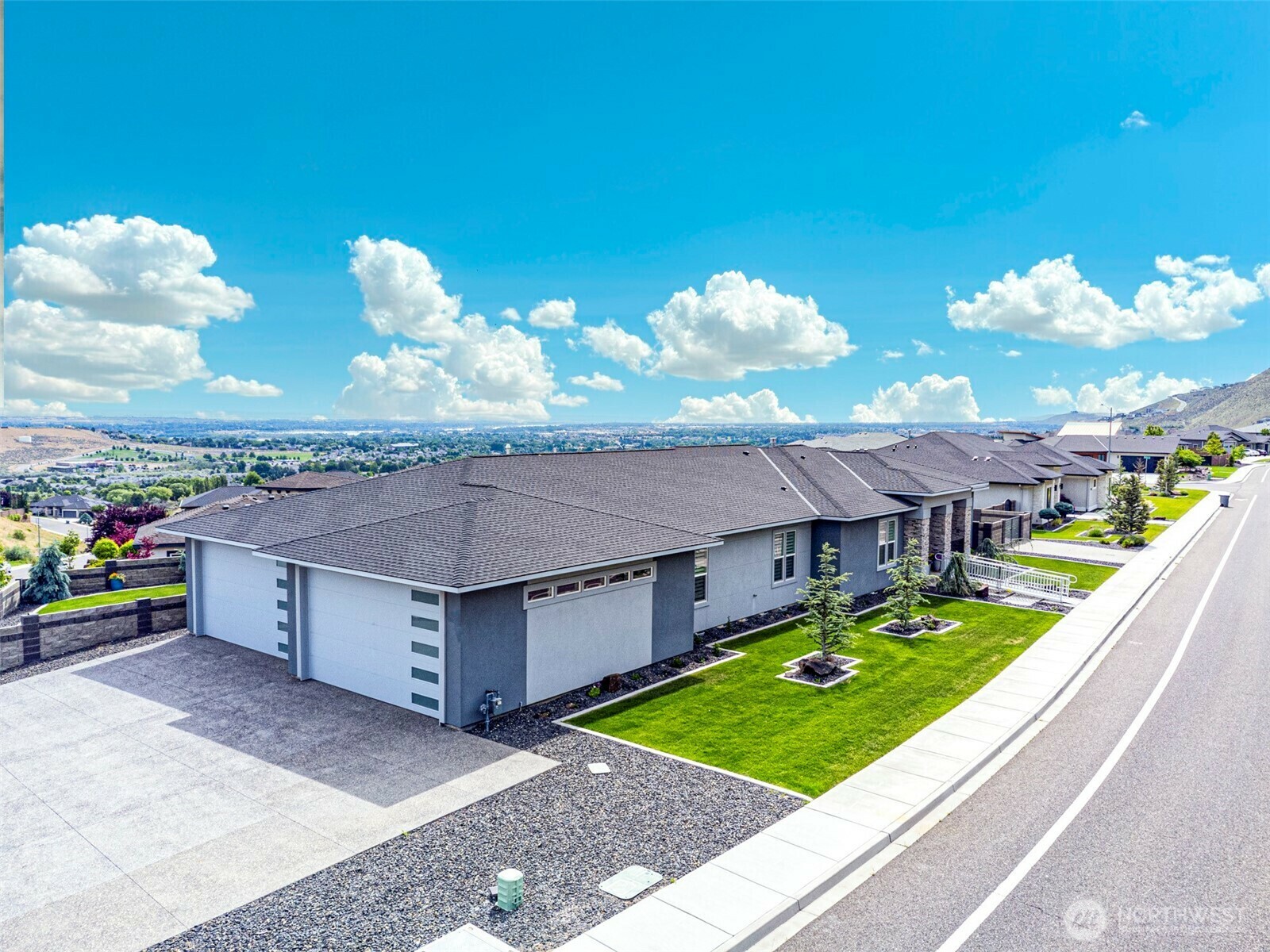 Property Photo: