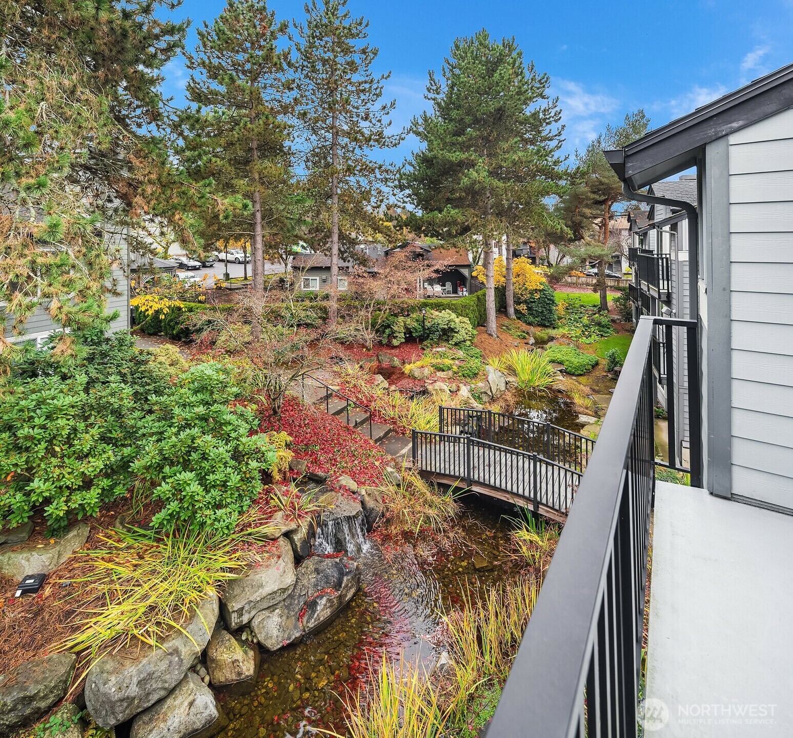 Property Photo: 11113 NE 125th Lane E-319 WA 98034