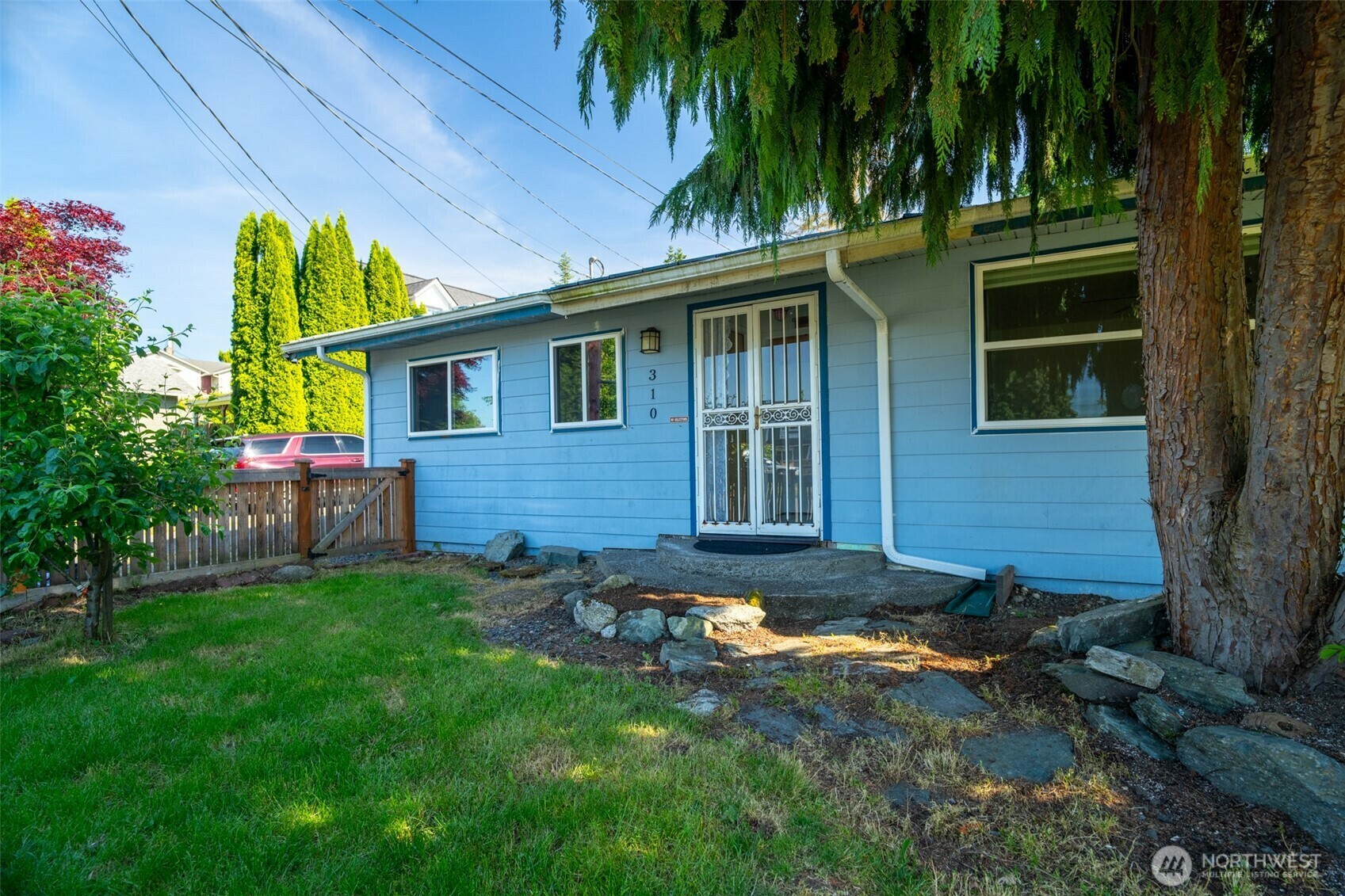 Property Photo:  310 E Division Street  WA 98223 