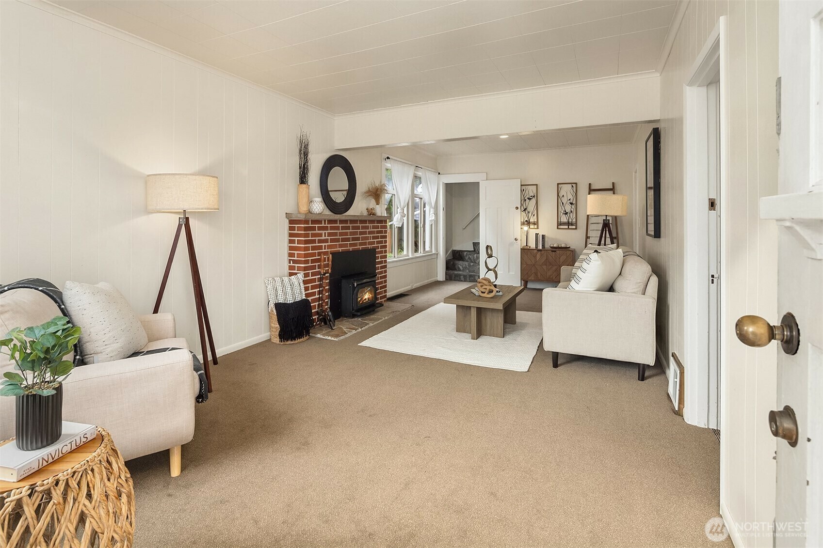 Property Photo: 5011 5th Avenue NE WA 98105