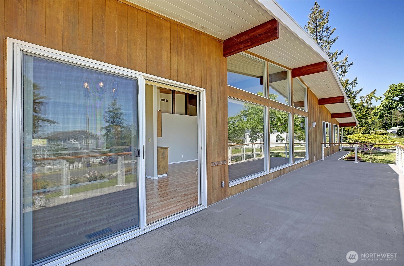 Property Photo: 1466 Larkspur Lane WA 98282